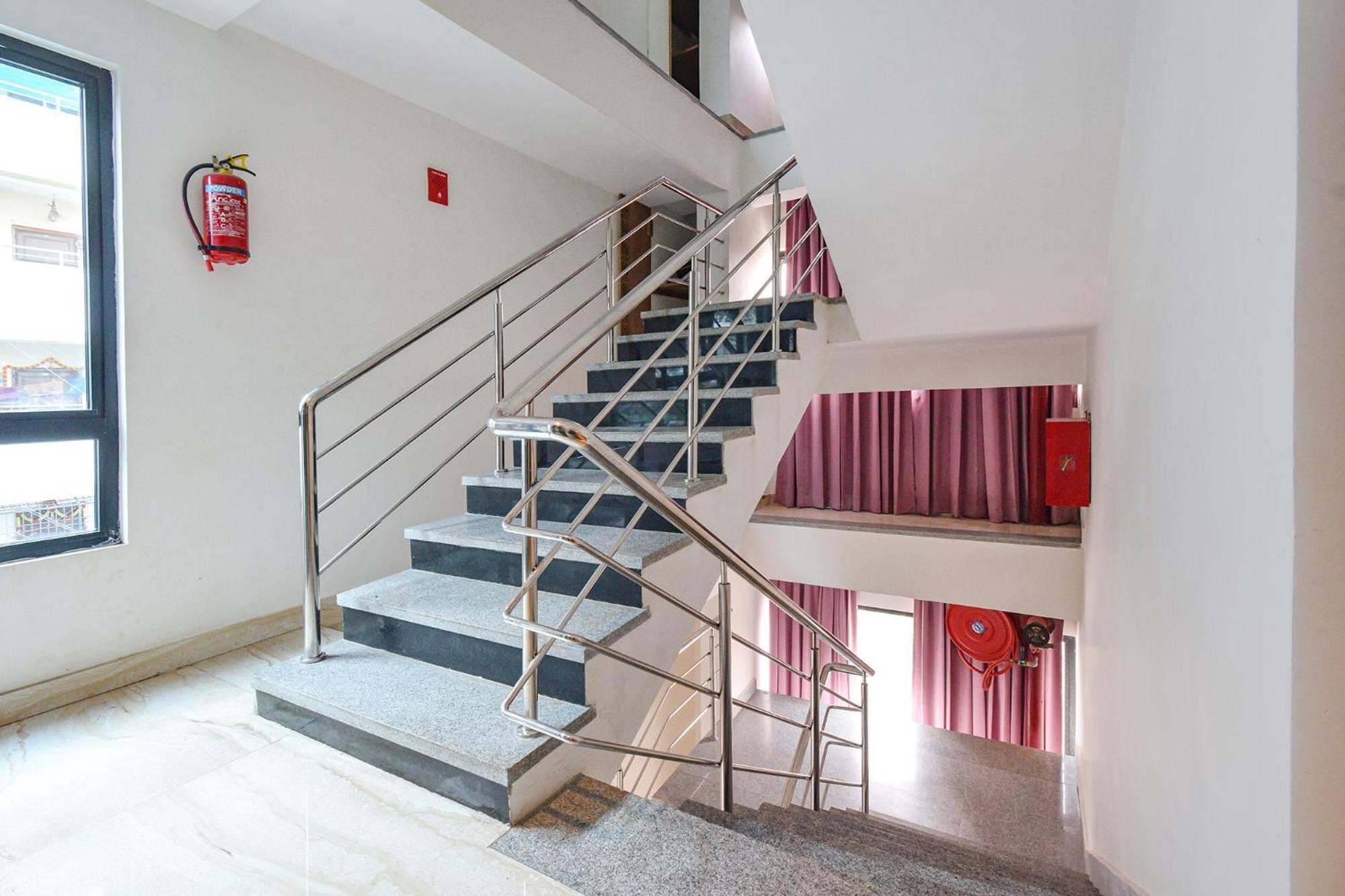 Fabhotel Prime Prowell Apex - Nr Kims Hospital, Hitech City Hyderabad Bagian luar foto